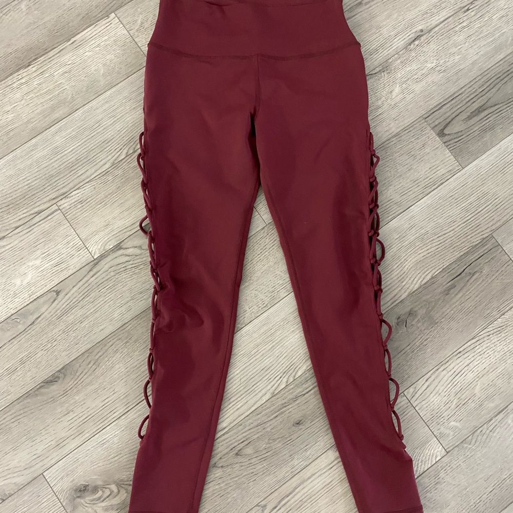 ALO leggings